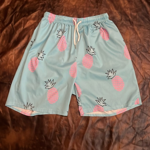 Quick dry shorts/swim trunks - Picture 1 of 3